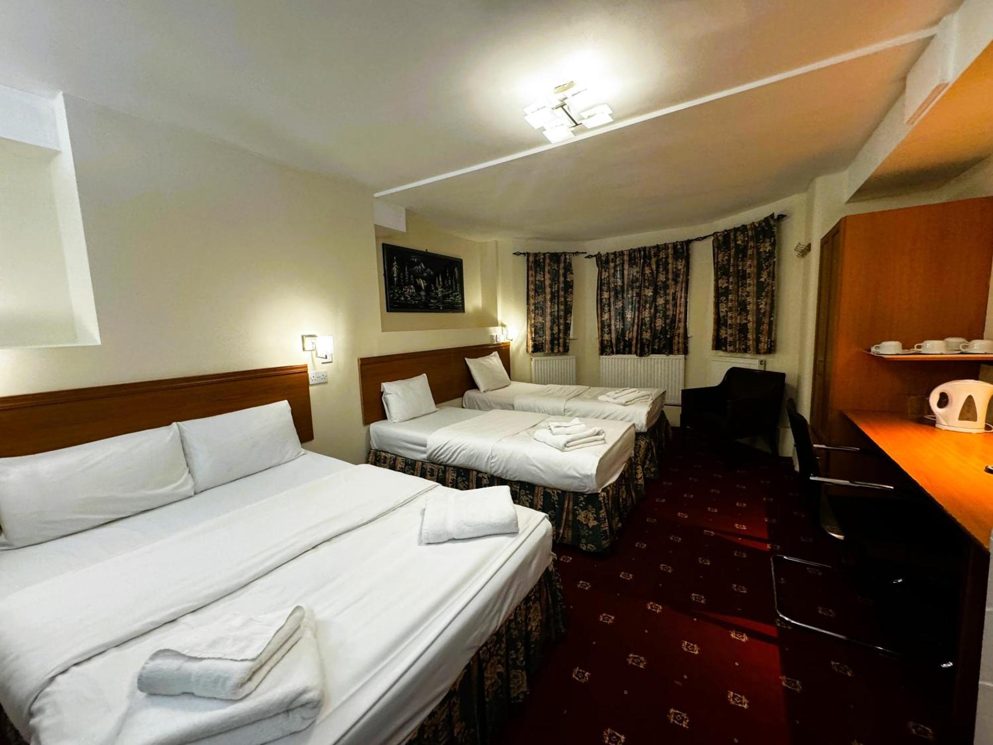 Bridge Park Herberg 3*