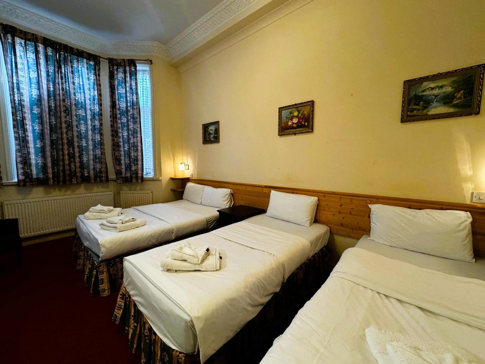 Bridge Park Herberg 3*