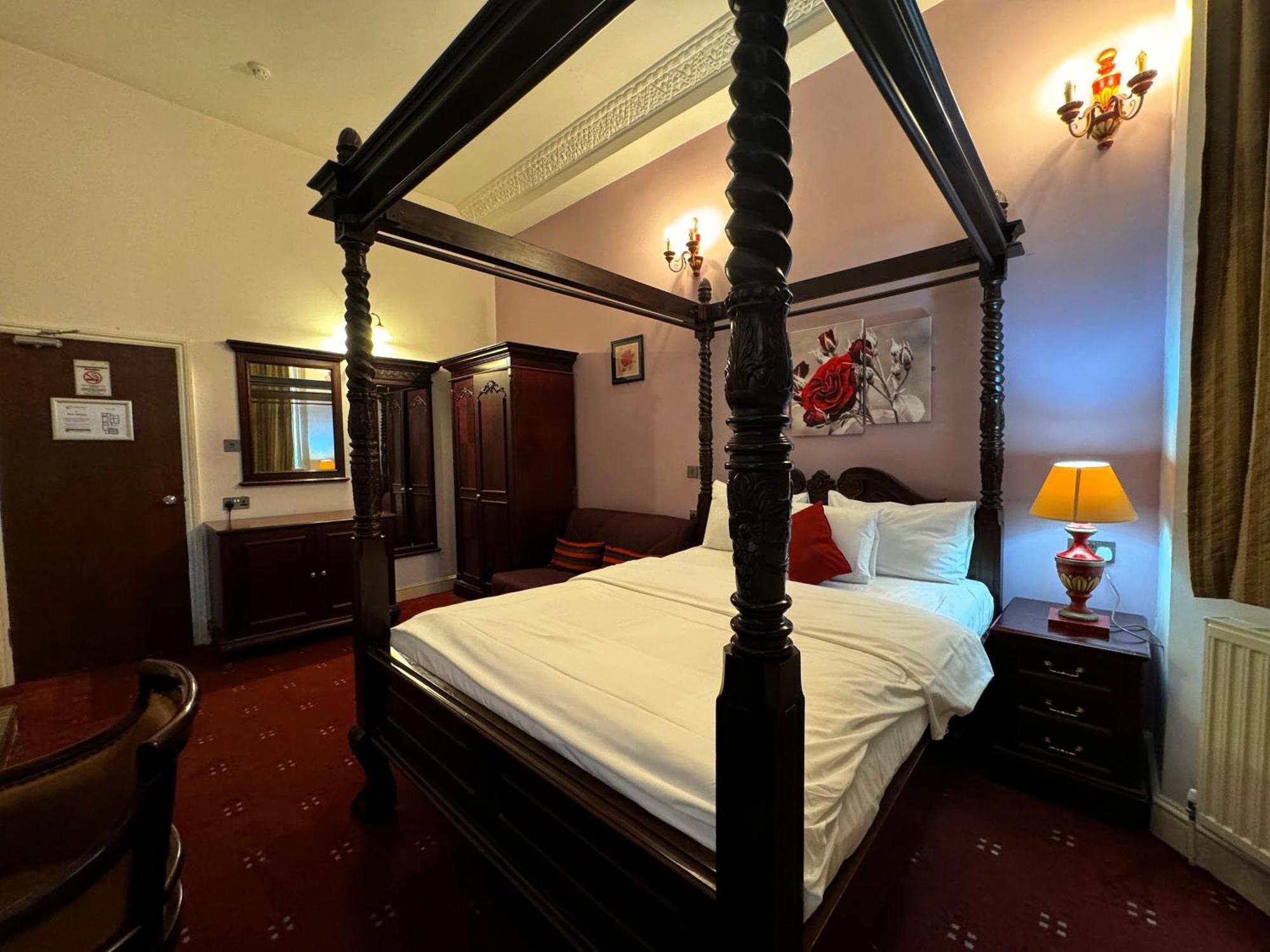 Bridge Park Herberg 3*