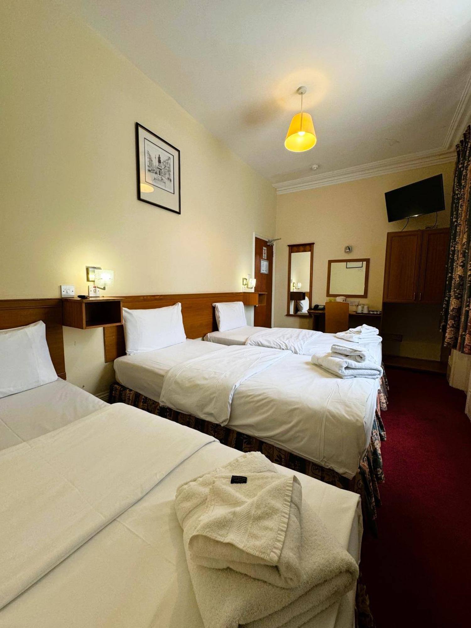 Bridge Park Herberg 3*
